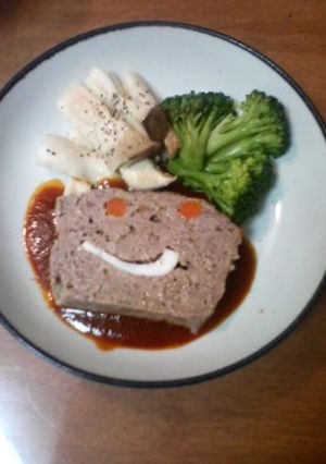 お弁当にもOK☆ニコニコミートローフ-レシピのメイン写真