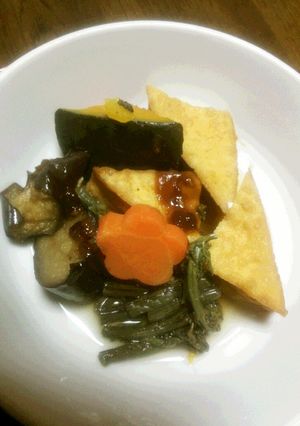 わらび・冷凍野菜と厚揚げの手抜き吹き寄せ-レシピのメイン写真
