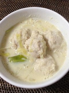 レンコン入り鶏だんごの豆乳スープ-レシピのメイン写真
