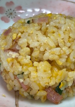 絶賛されたベーコンチャーハン-レシピのメイン写真