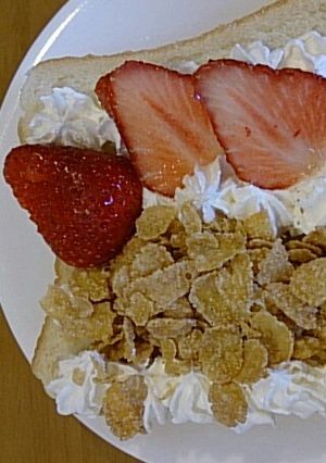 簡単！食パンでショートケーキ風-レシピのメイン写真