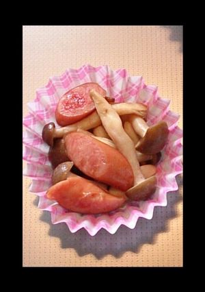 お弁当にしめじとウインナーの醤油炒め-レシピのメイン写真