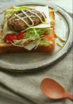 ハンバーガー風トースト-レシピのメイン写真
