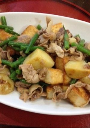 豚コマと新ジャガと厚揚げの味噌炒め-レシピのメイン写真