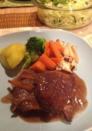 簡単安くて美味しい牛スネ肉赤ワイン煮-レシピのメイン写真