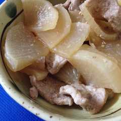 รูปของ 豚ロースと大根の炒め煮