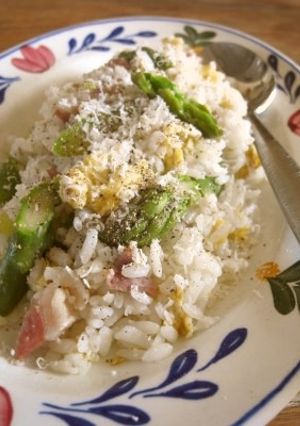 生ハムとアスパラと炒り卵の炊き込みごはん-レシピのメイン写真