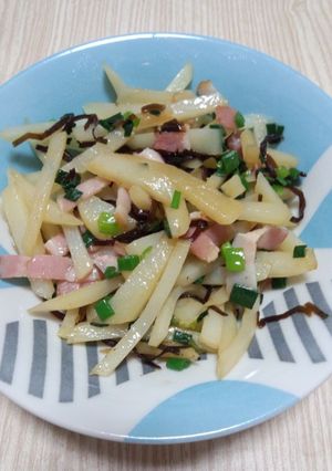 じゃがいもとベーコンの塩昆布炒め-レシピのメイン写真