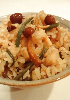 運動会遠足弁当朝食行楽に山菜炊き込みご飯-レシピのメイン写真
