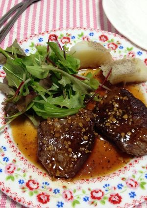 簡単!牛肉のステーキ♡-レシピのメイン写真