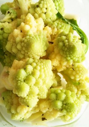 食感が美味♥ロマネスコのバジルマリネ-レシピのメイン写真