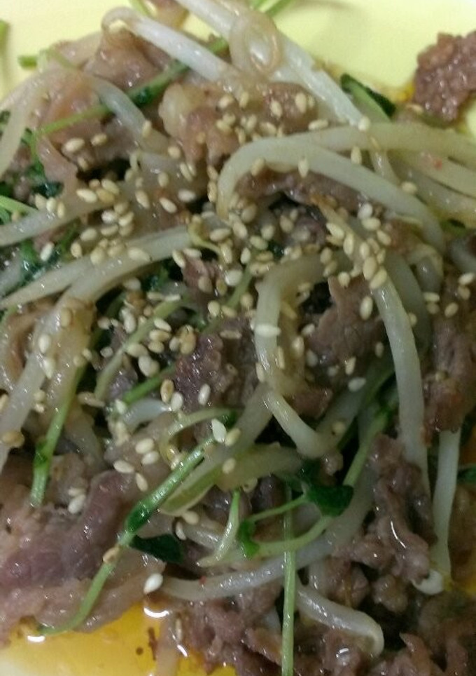 さっと一品！豆苗もやし牛肉炒め-レシピのメイン写真