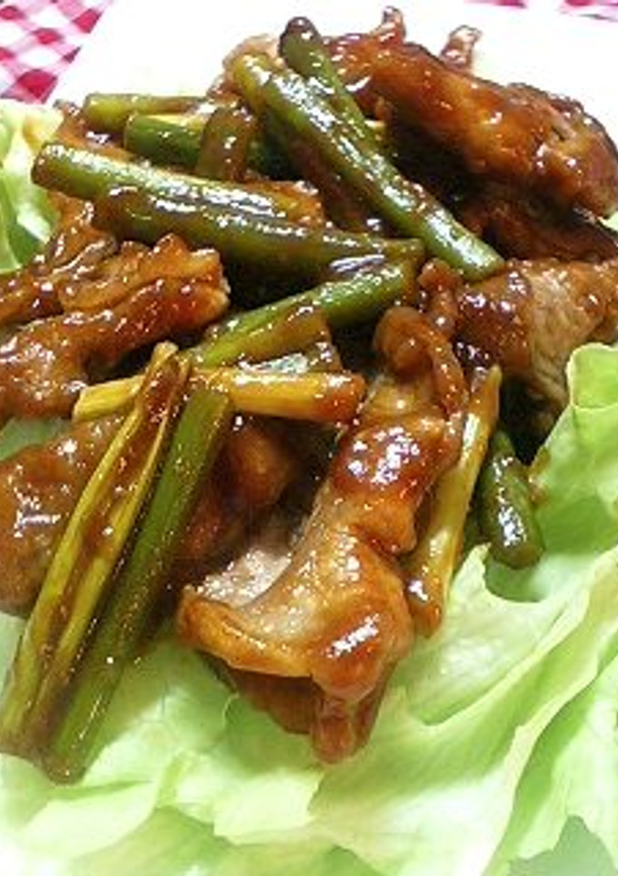 豚肉とにんにくの芽の赤ワイン炒め-レシピのメイン写真