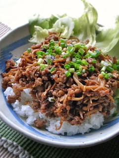 えのきと豚ひき肉のそぼろ丼-レシピのメイン写真