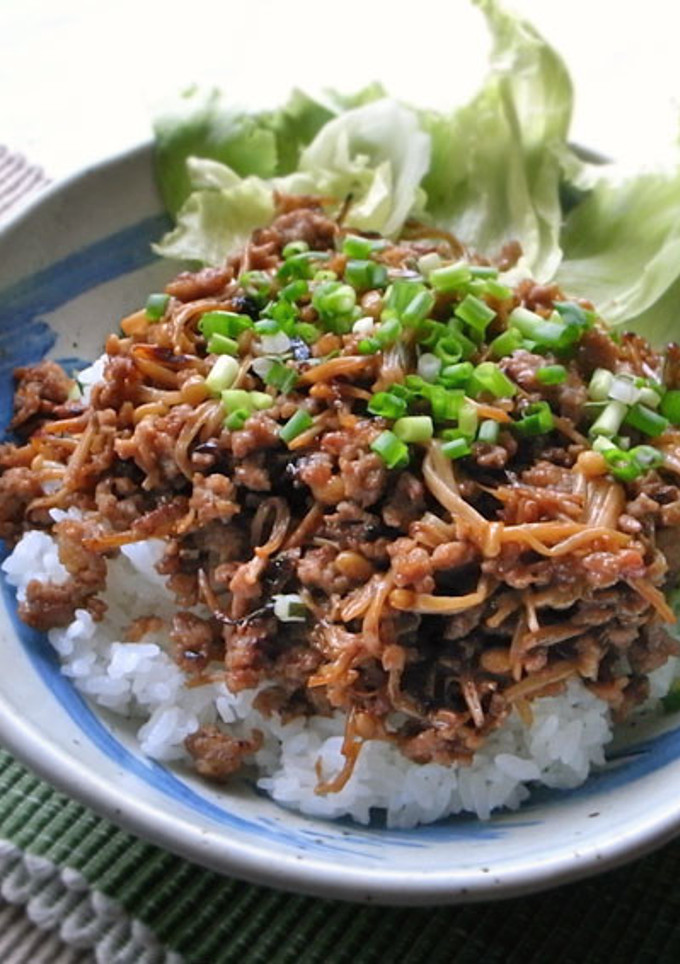 えのきと豚ひき肉のそぼろ丼-レシピのメイン写真