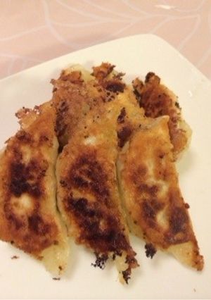 コストコのバジルソースを使って☆洋風餃子-レシピのメイン写真