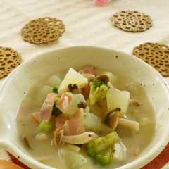 รูปของ 野菜を食べる♫大根のミルク味噌スープ