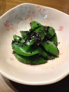 《簡単♪小鉢》スナップエンドウの胡麻和え-レシピのメイン写真