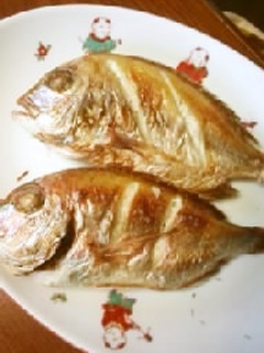 冷凍の魚、おいしく焼けます、アジ塩で!-レシピのメイン写真