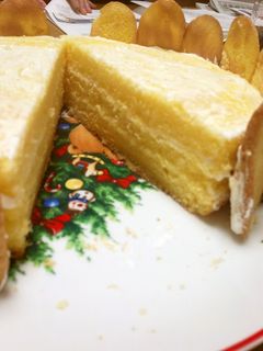 強力粉でスポンジケーキ 2 共仕立て-レシピのメイン写真