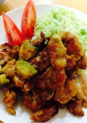 食欲そそる♡豚肉とアボカドの甘辛炒め-レシピのメイン写真