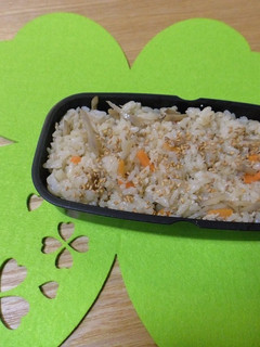 金ごまきんぴらごはん-レシピのメイン写真