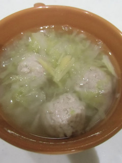 鍋キューブで「鶏だんごと白菜のスープ」-レシピのメイン写真
