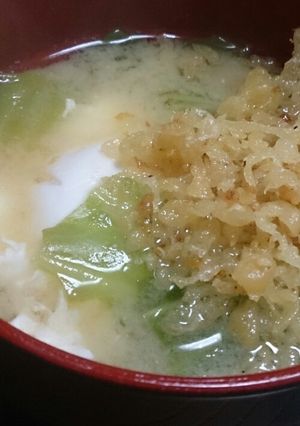 キャベツとたまごの味噌汁!!天かすもね♥-レシピのメイン写真