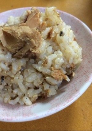 サバ缶で炊き込みご飯(無水鍋QC使用)-レシピのメイン写真