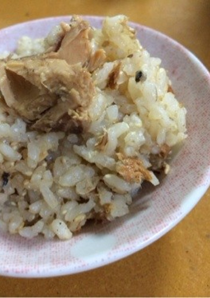 サバ缶で炊き込みご飯(無水鍋QC使用)-レシピのメイン写真
