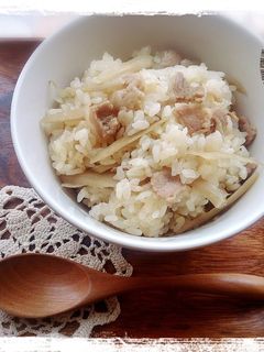 牛肉とごぼうの炊き込みご飯♪-レシピのメイン写真