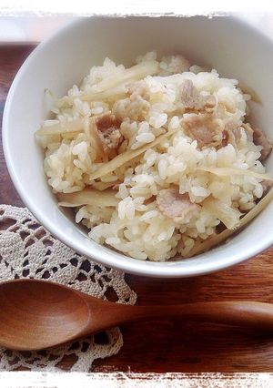 牛肉とごぼうの炊き込みご飯♪-レシピのメイン写真