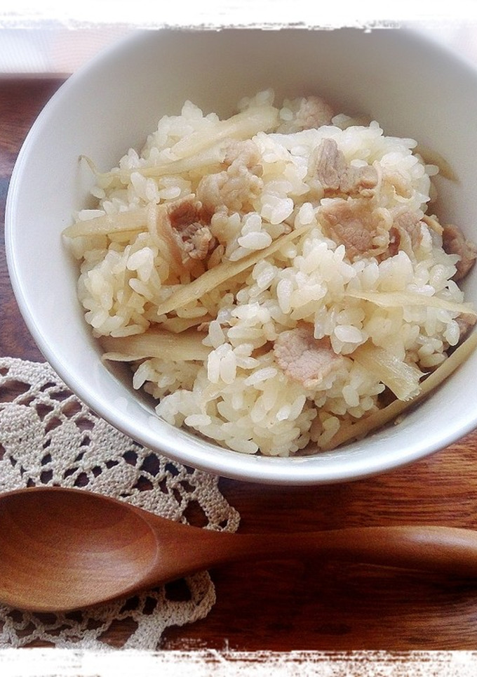 牛肉とごぼうの炊き込みご飯♪-レシピのメイン写真