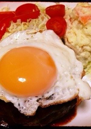 とろ〜りチーズインハンバーグ目玉焼きのせ-レシピのメイン写真