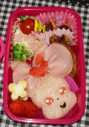 ドキドキプリキュア！シャルル☆彡キャラ弁-レシピのメイン写真