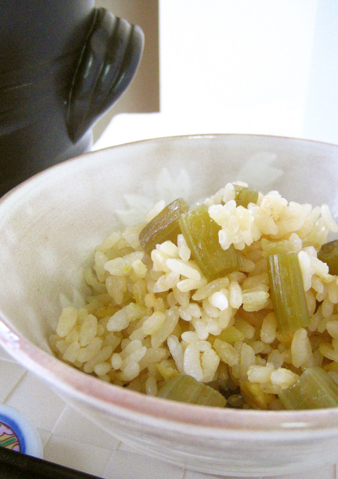 簡単おいしい☆ふきと油揚げの炊き込みご飯-レシピのメイン写真