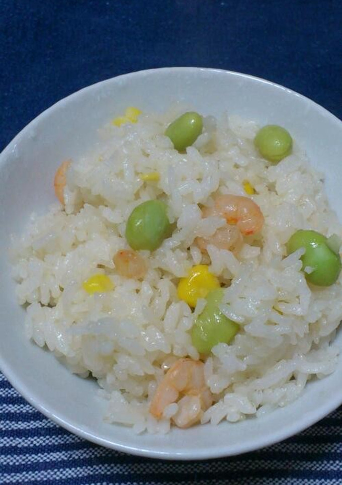 炊飯器で簡単☆海老ピラフ風炊き込みご飯★-レシピのメイン写真