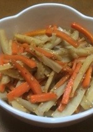 俺流！蓮根と人参のシャキシャキきんぴら-レシピのメイン写真