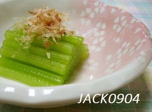 ひと手間かけた煮物『ふきの鮮やか煮』-レシピのメイン写真