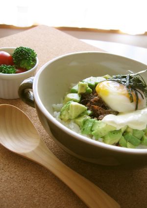 佃煮があったら☆簡単ランチにアボカド丼♡-レシピのメイン写真