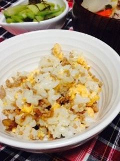 卵とそぼろの混ぜご飯-レシピのメイン写真