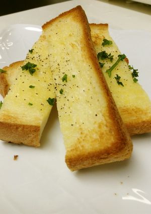 みんなが喜ぶ!ガーリックトースト-レシピのメイン写真