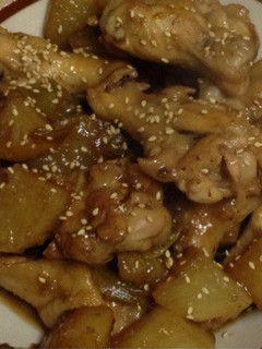 余った調味料で!簡単手羽元と大根の煮物-レシピのメイン写真