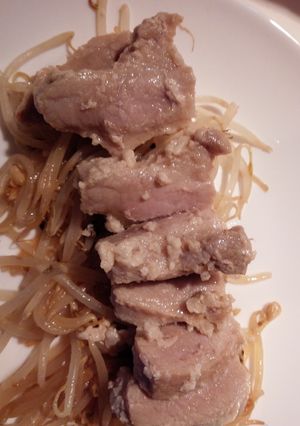 フライパンで。塩麹蒸し豚♪-レシピのメイン写真
