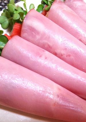 ☆我が家の簡単豪華ハム巻きサラダ☆-レシピのメイン写真