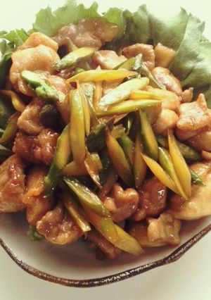 鶏モモ肉とアスパラの甘辛バター炒め-レシピのメイン写真