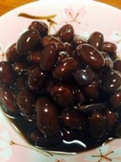 甘さ控えめ☆つやつや黒豆-レシピのメイン写真
