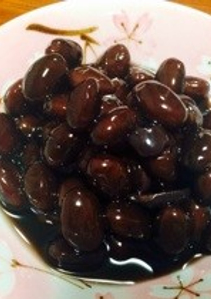 甘さ控えめ☆つやつや黒豆-レシピのメイン写真