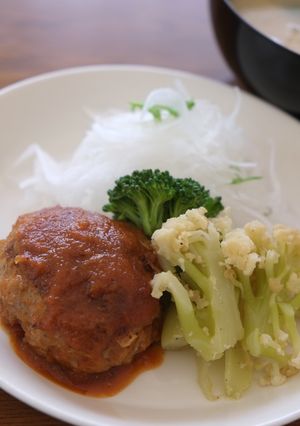 ナツメグ香る　ハンバーグ-レシピのメイン写真