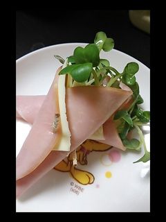 かいわれ大根のハムチーズ巻き♪お弁当に♪-レシピのメイン写真